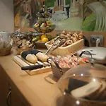 Tristar فندق La Louvière