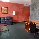 Tristar فندق La Louvière