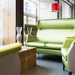 Tristar فندق La Louvière