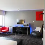 Tristar فندق La Louvière