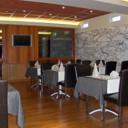 Tristar Hotel