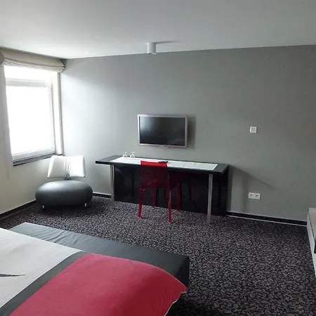 Tristar 라루비에르