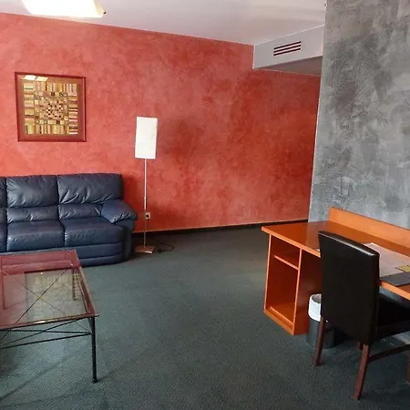 Tristar 호텔 라루비에르