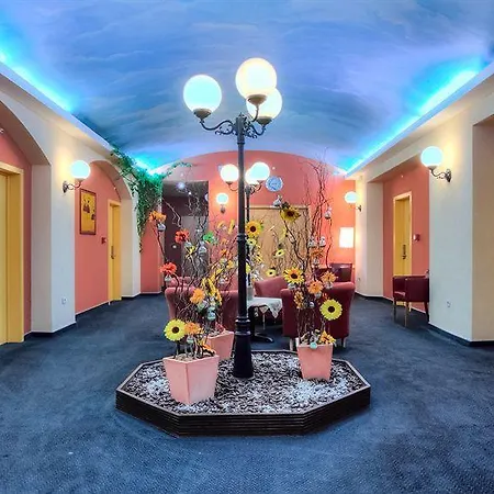 Tristar Hotel 4*