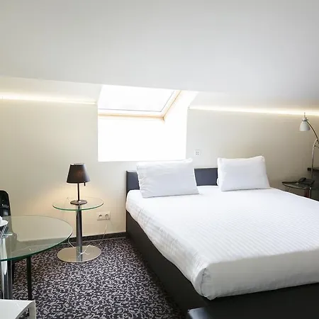 Tristar Hotel