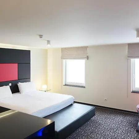 Tristar Hotel 4*